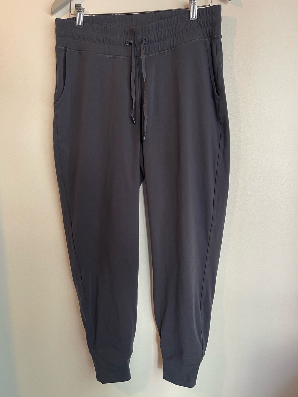 Shambhala Slate Gray High Rise Athletic Joggers L